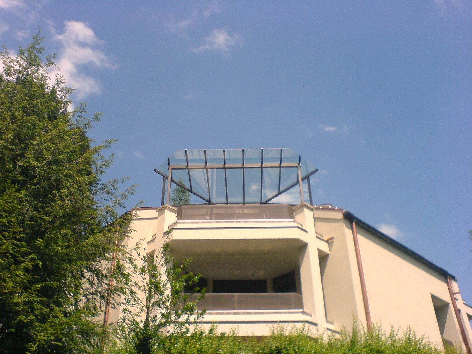 Glasvordächer an der Guggistrasse in Luzern